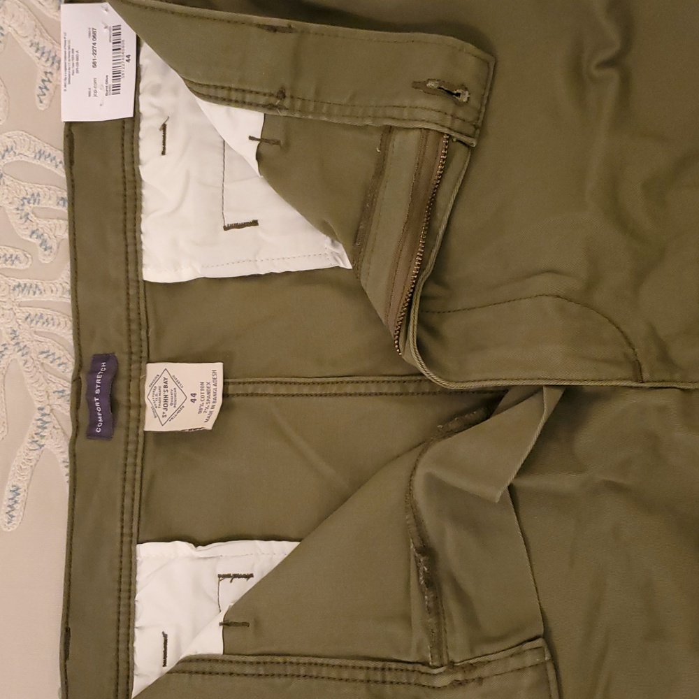 St. John's Bay Olive Green Flat Front Men Shorts